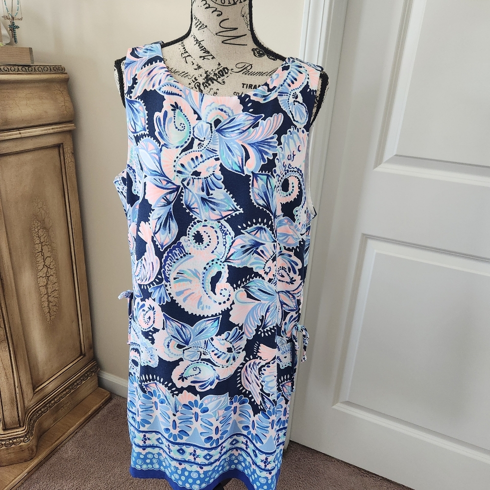 Womens Lilly Pulitzer Donna Romper. Size 14.